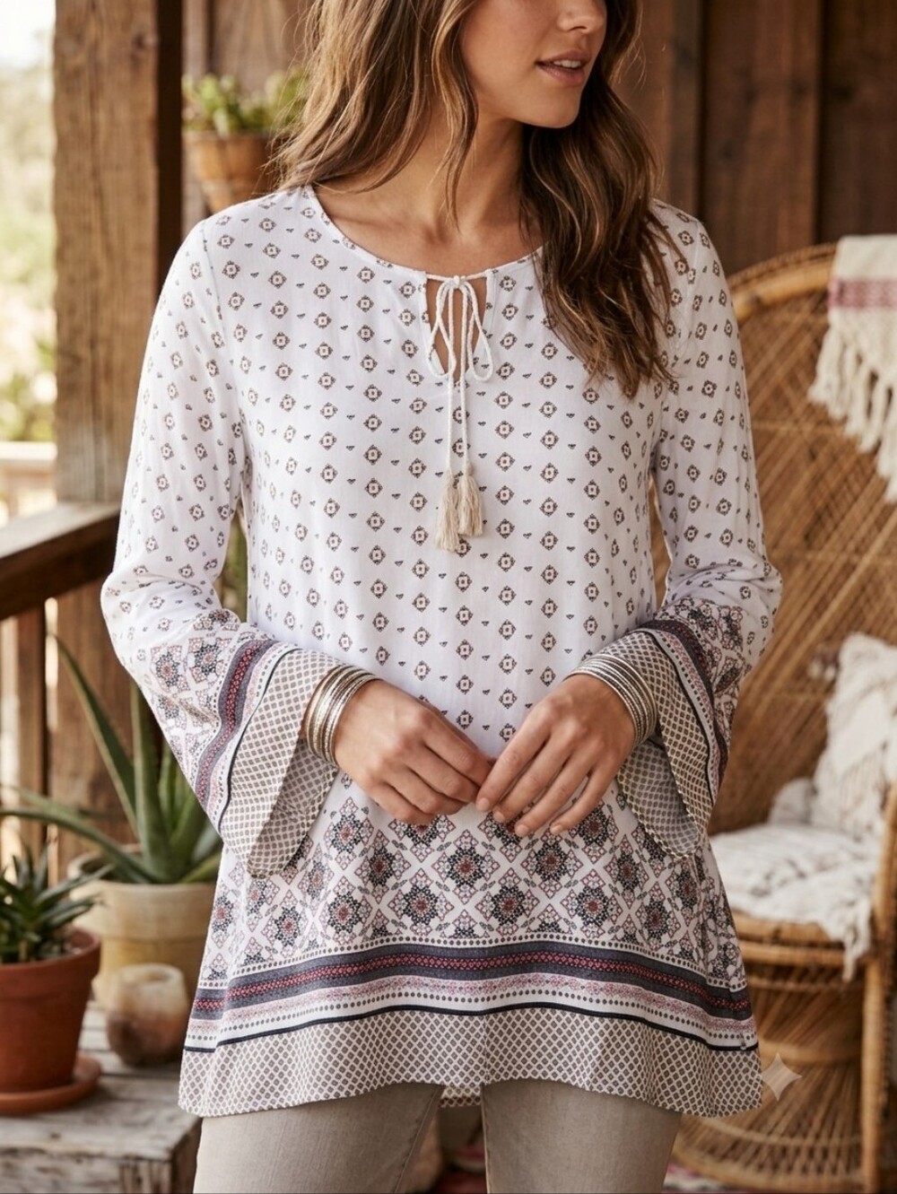 ​Lucy & Laurel Boho Top Bell Sleeve Peasant Blouse White L Rayon Geometric Print